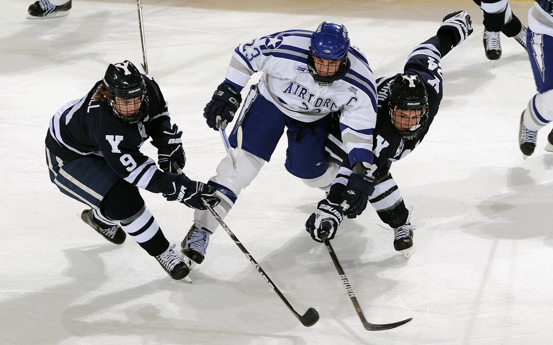 换人策略:战术调整中的“神仙操作”案例